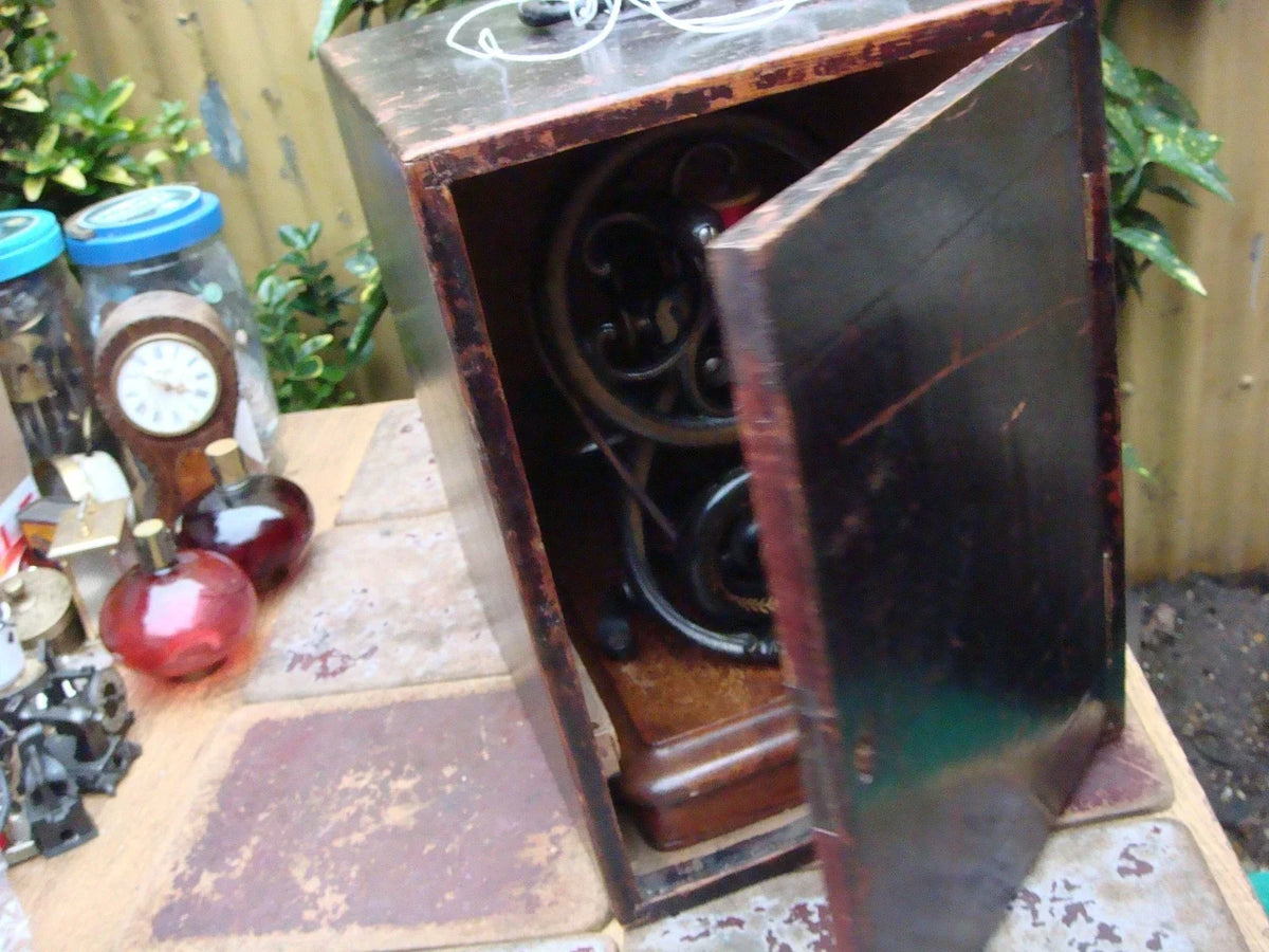 Machine à coudre ancienne et vintage wilcox & gibbs