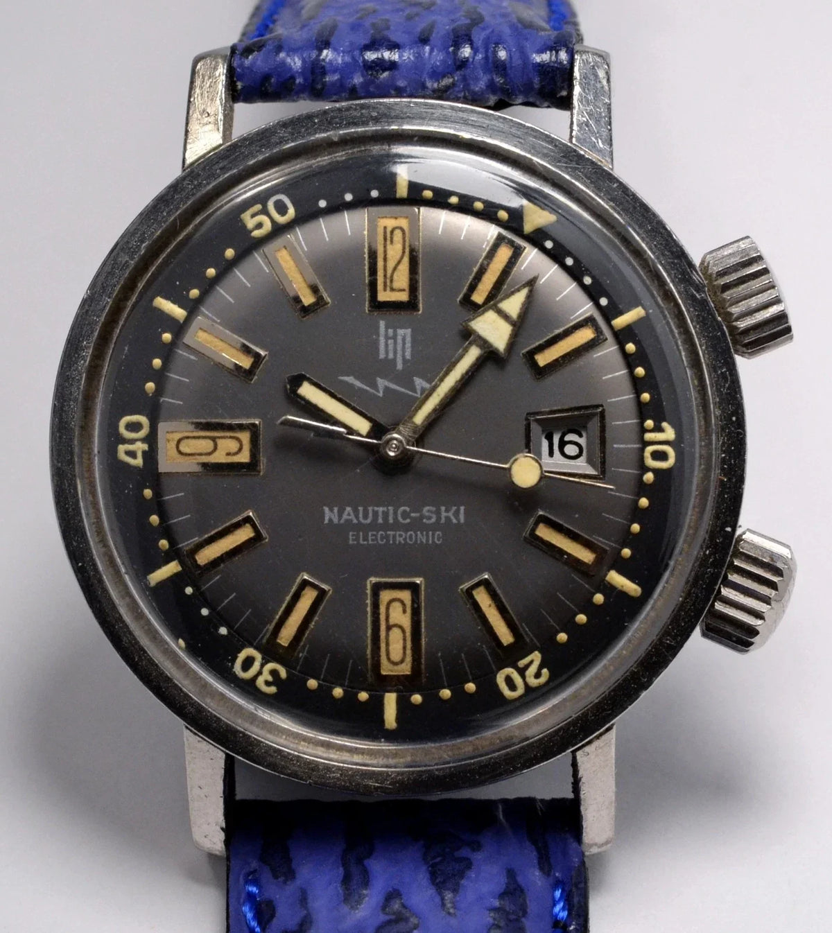 MONTRE ANCIENNE LIP NAUTIC SKI COMPRESSOR R184 1967 FRENCH STAINLESS STEEL WATCH