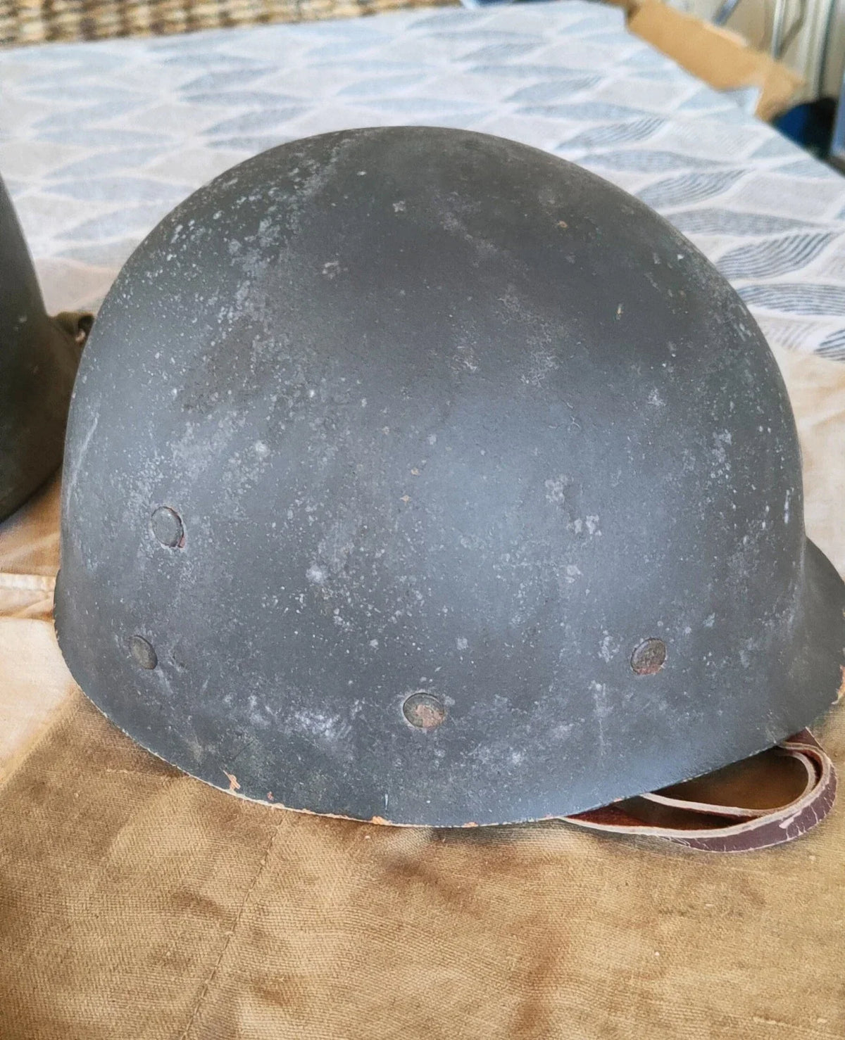 US M1 WWII Helmet 29th Infantry Division D-Day Omaha Beach WWII Normandy Insignia