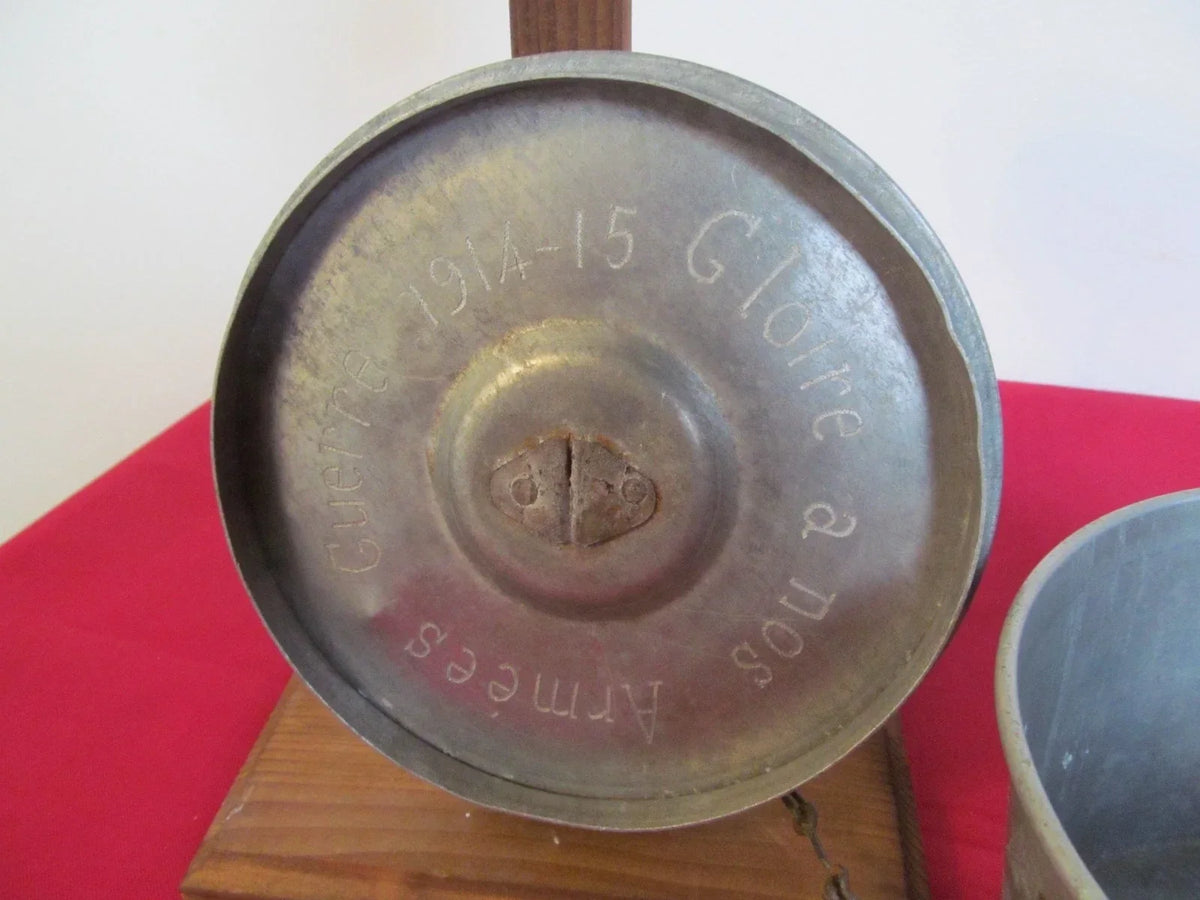 Engraved mess tin French soldier medic trench art WWI Yser poilu Adrian