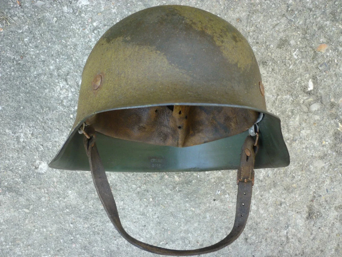 WW2 GERMAN M42 HELMET