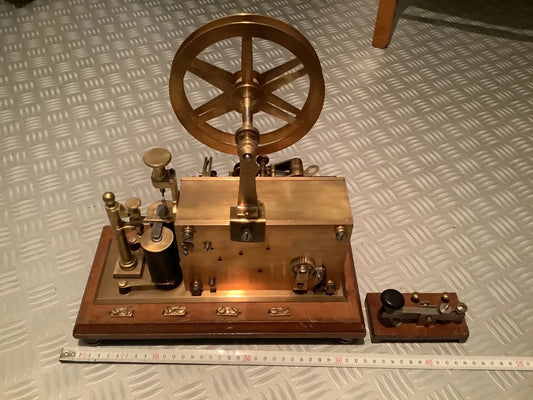 Vintage radio set