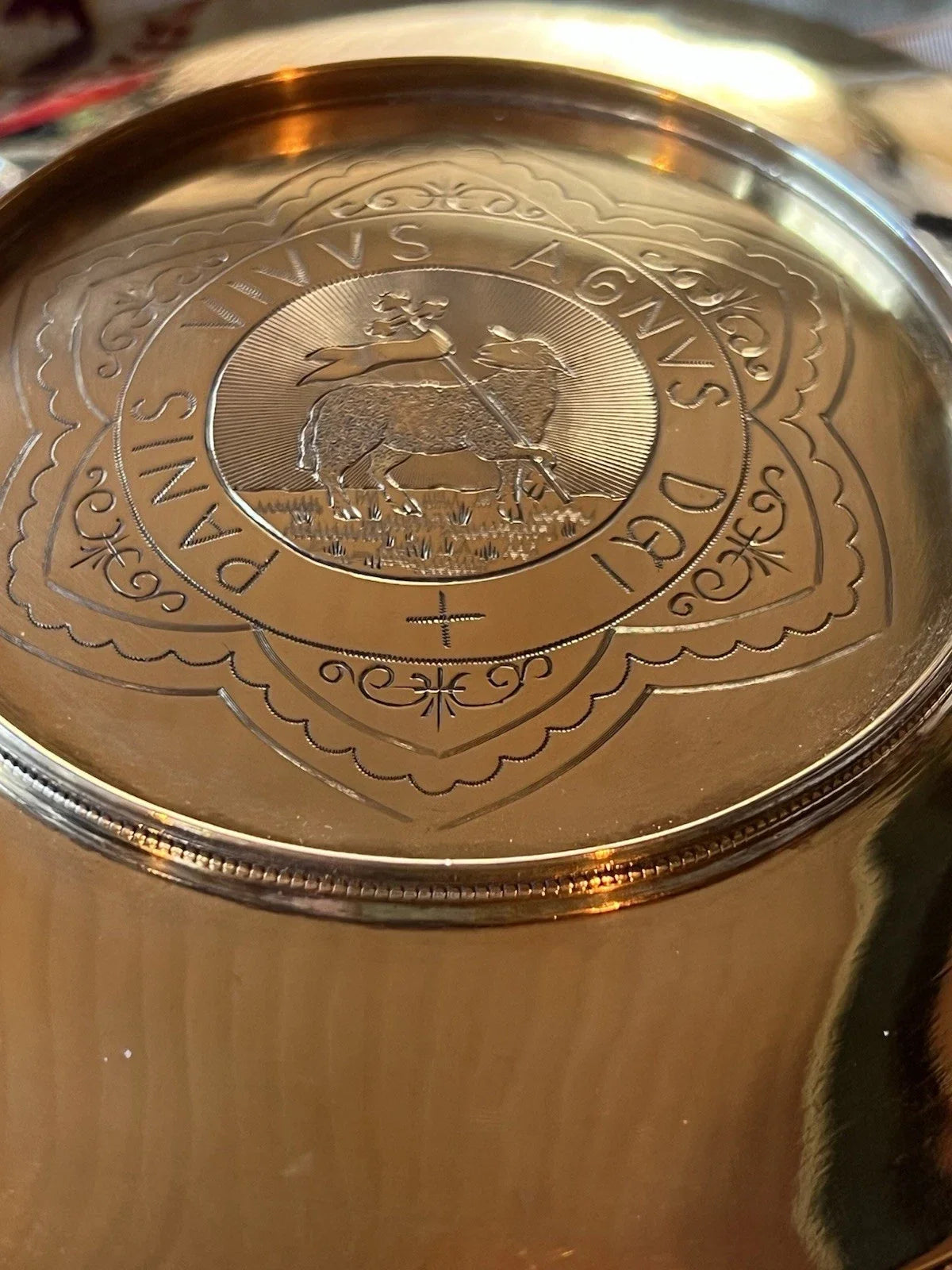 SUBLIME ANTIQUE RELIGIOUS GILT SILVER PATEN FOR COLLECTION