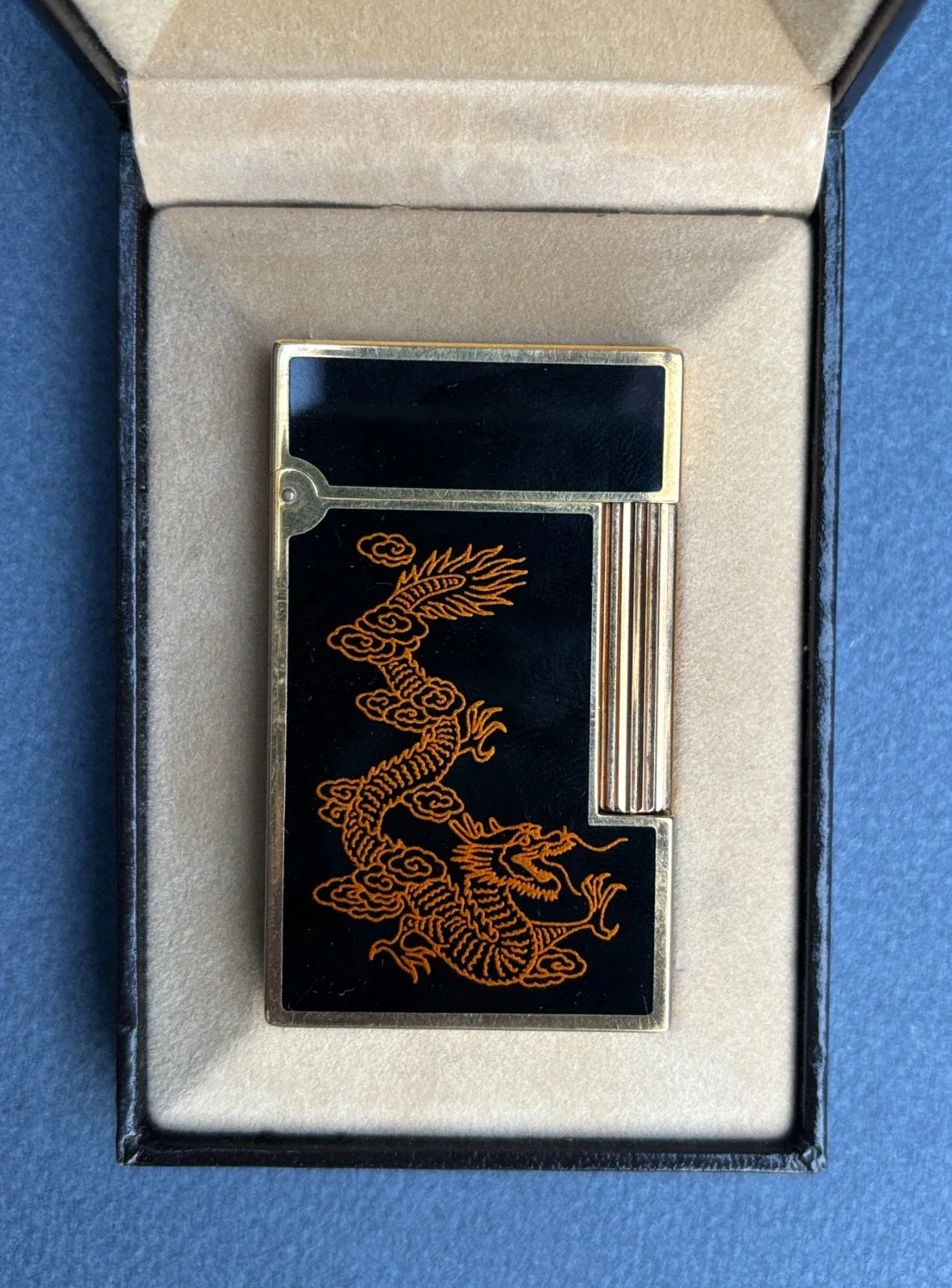 S.T. Dupont Chinese lacquer lighter with dragon motif, gold-plated