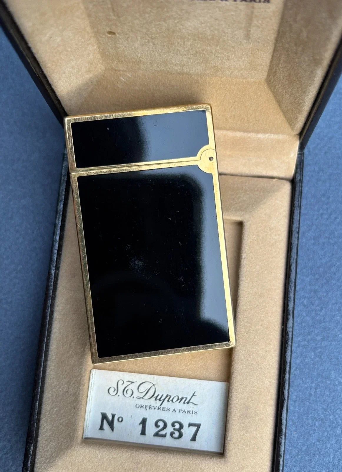 S.T. Dupont Chinese lacquer lighter with dragon motif, gold-plated