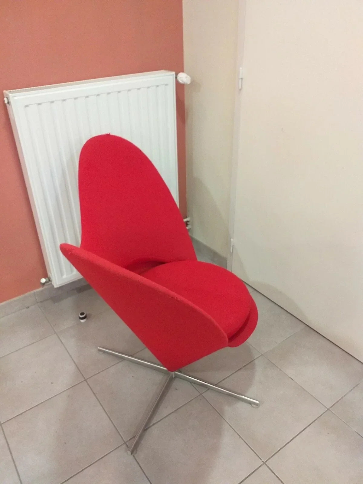 Vitra Heart Cone Chair by designer Verner Panton (1958)