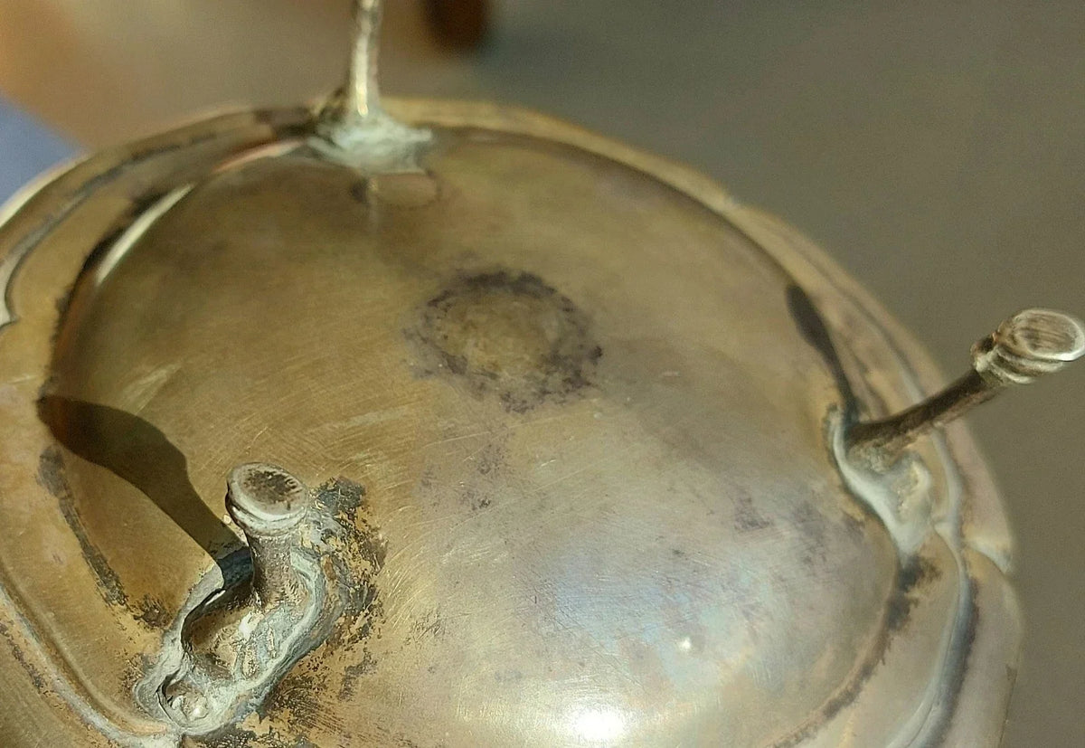 Lot of solid silver to be melted down or kept
