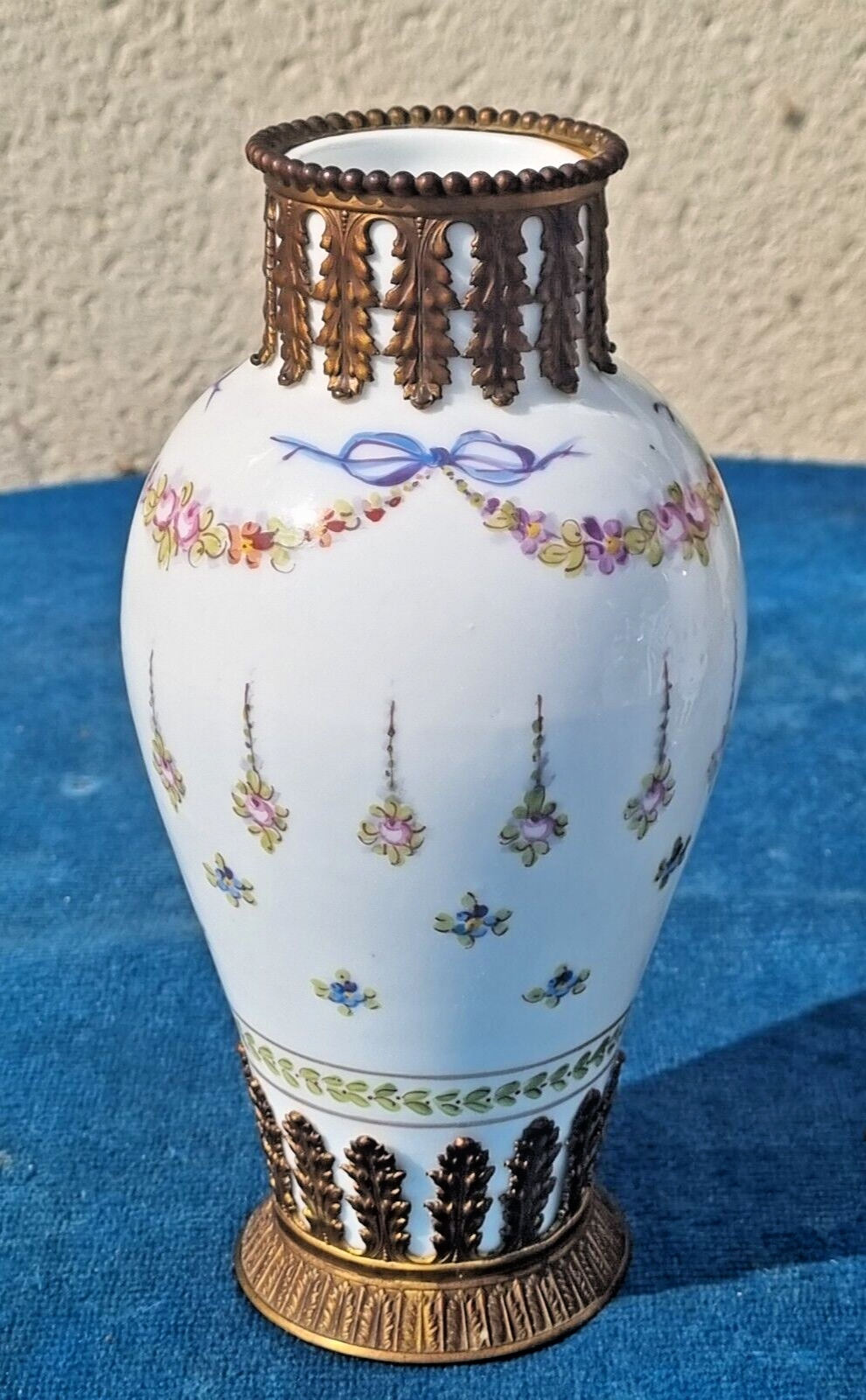 Lovely pair of antique Sèvres porcelain vases with bronze mounts
