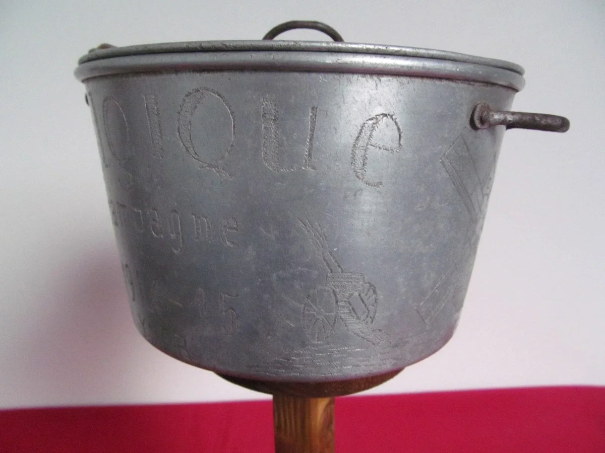 Engraved mess tin French soldier medic trench art WWI Yser poilu Adrian