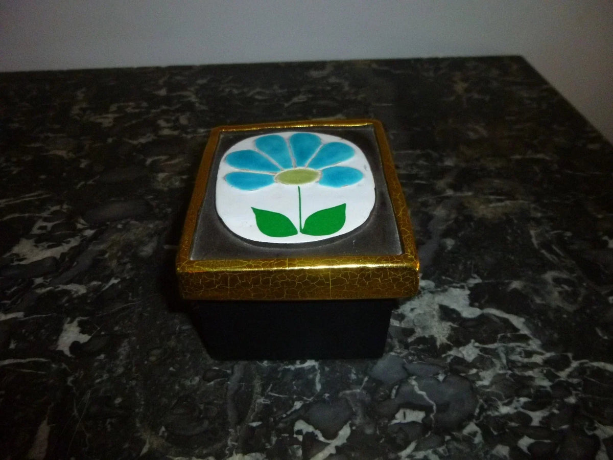 Beautiful Mithé Espelt enamelled gilt ceramic jewelry box, 1970s, Lembo era
