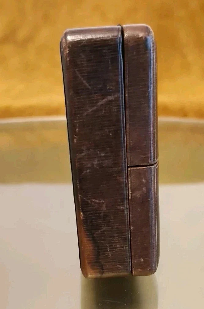 Antique 19th-century jewelry box with ring holder