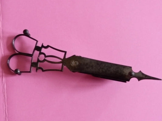 Antique 19th-century candle wick trimmer scissors