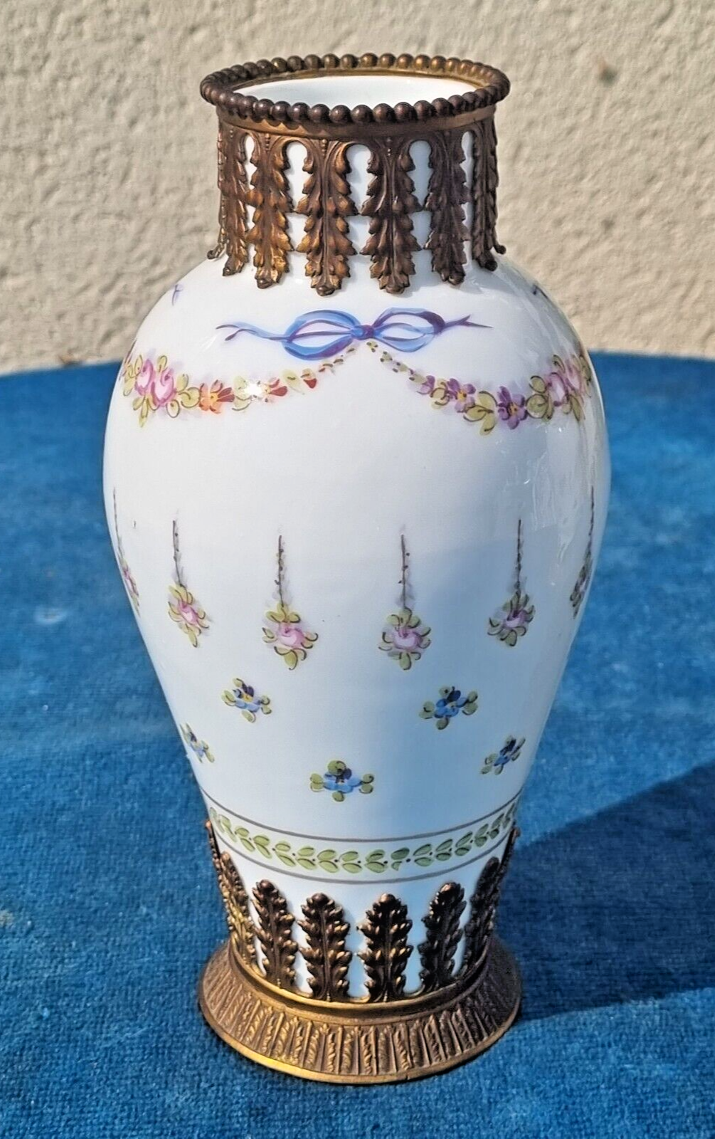 Lovely pair of antique Sèvres porcelain vases with bronze mounts