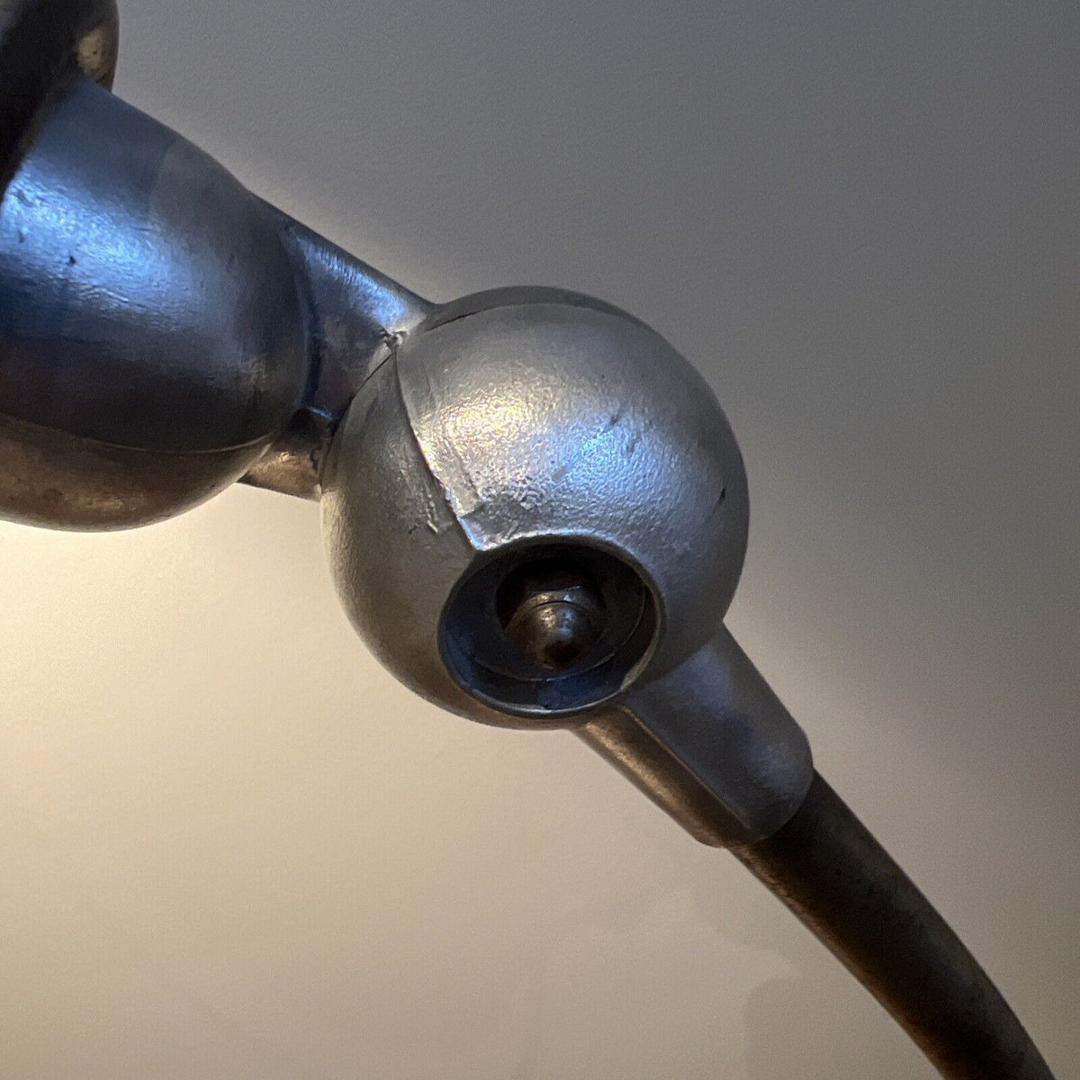 Jieldé lamp with 2 curved arms