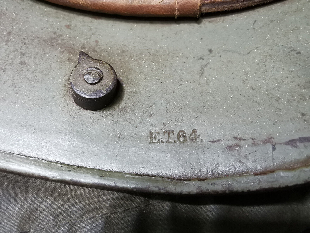 Original German M16 steel helmet 1