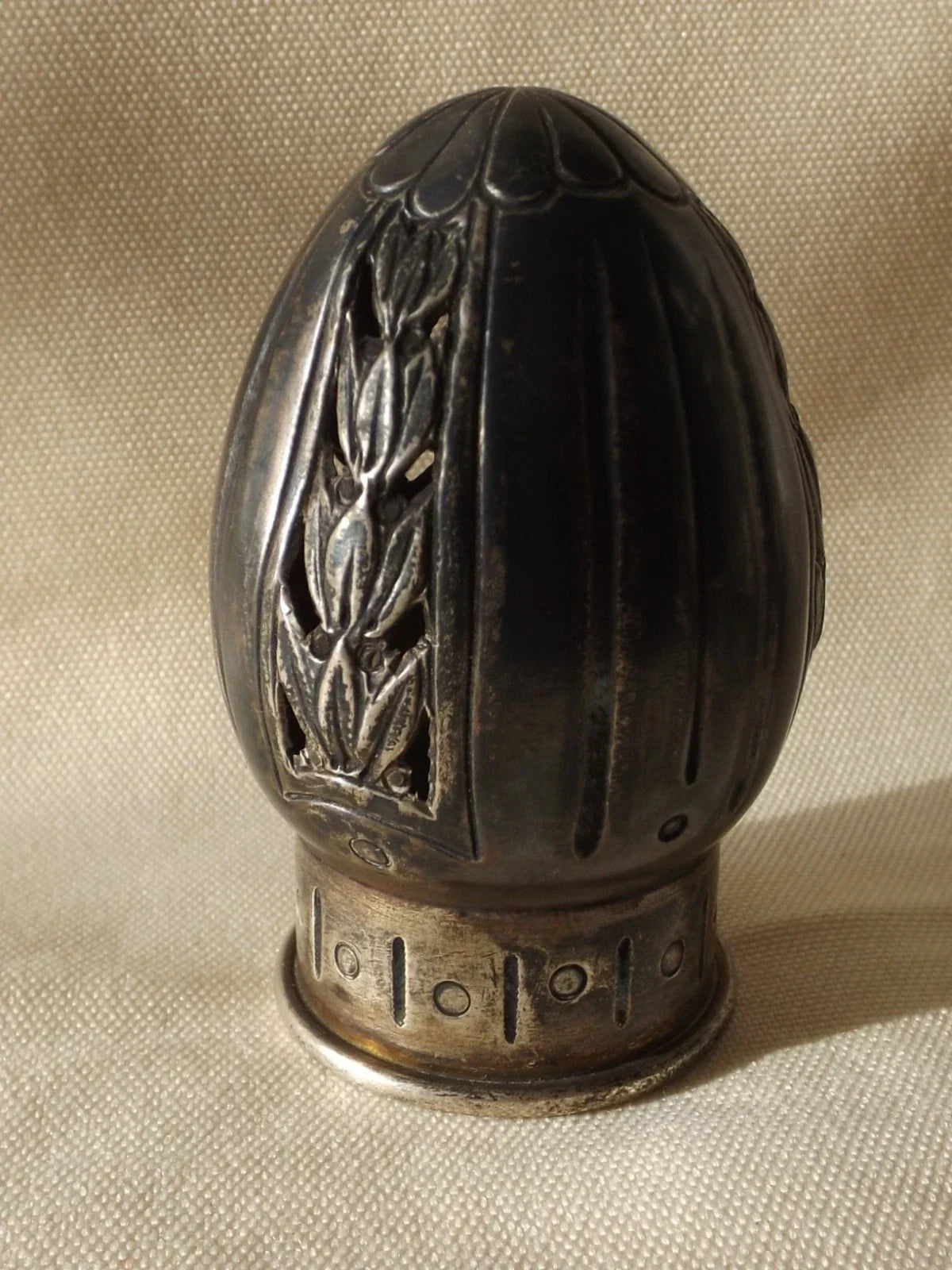Rare superbe brule parfum en cristal