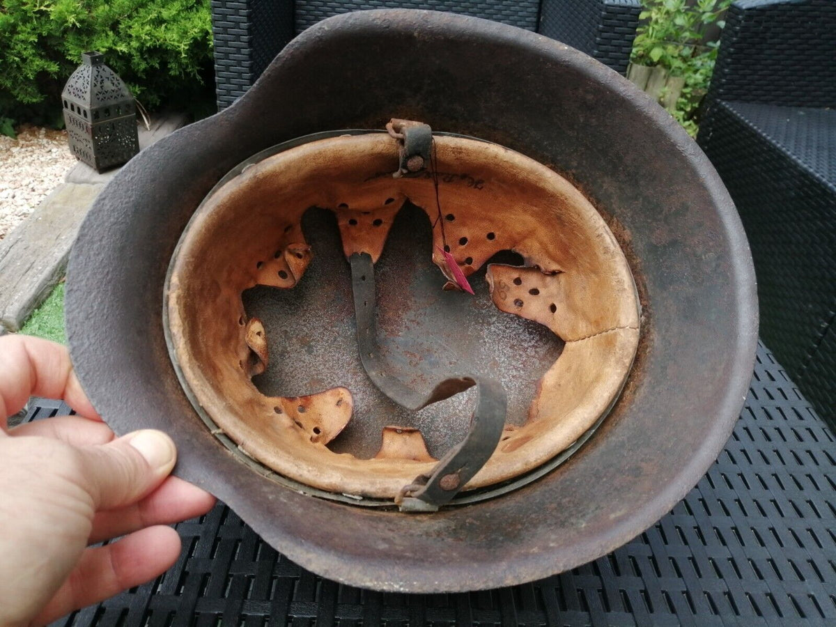 WW2 German M42 camouflage helmet