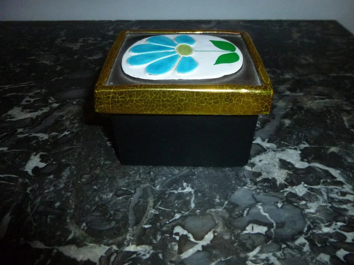Beautiful Mithé Espelt enamelled gilt ceramic jewelry box, 1970s, Lembo era