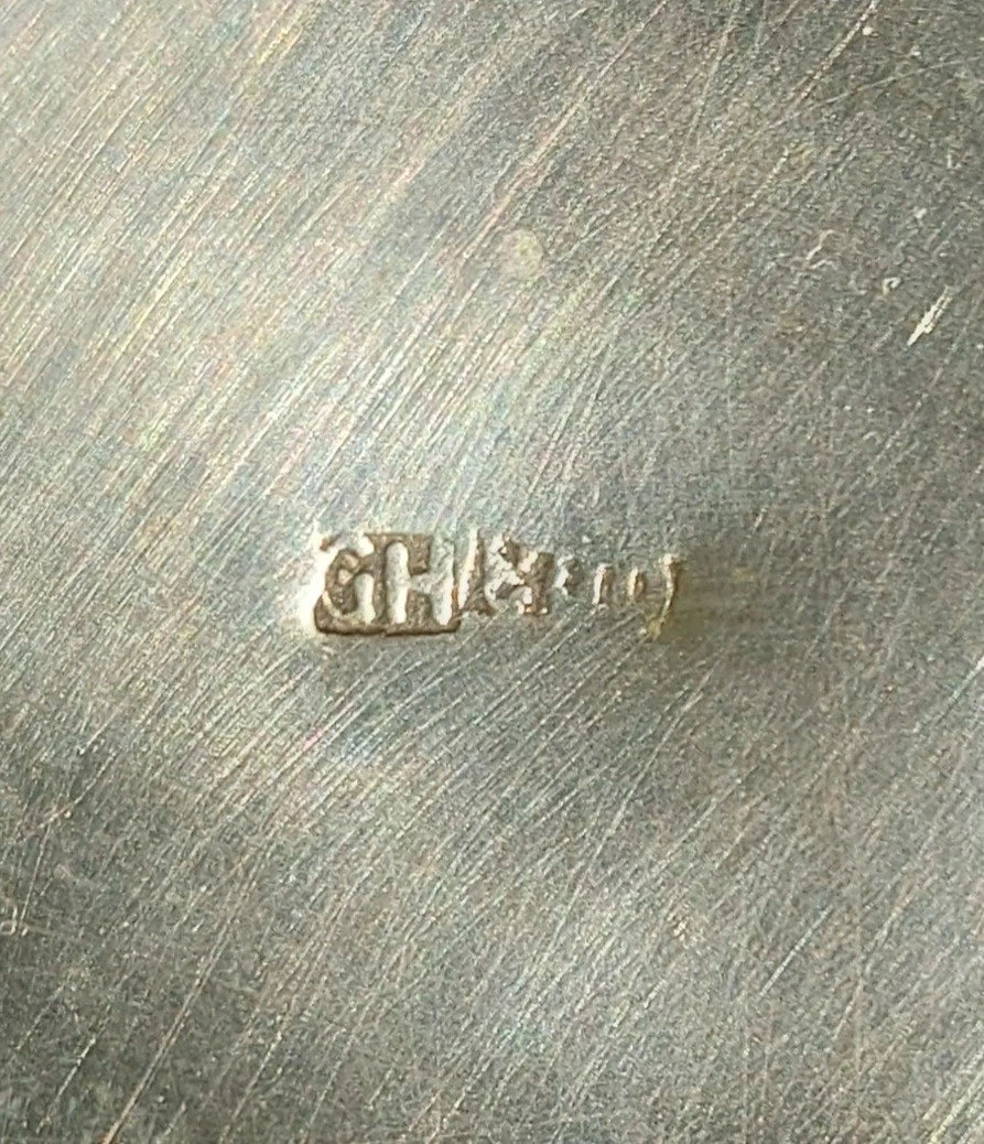 Lot of solid silver to be melted down or kept