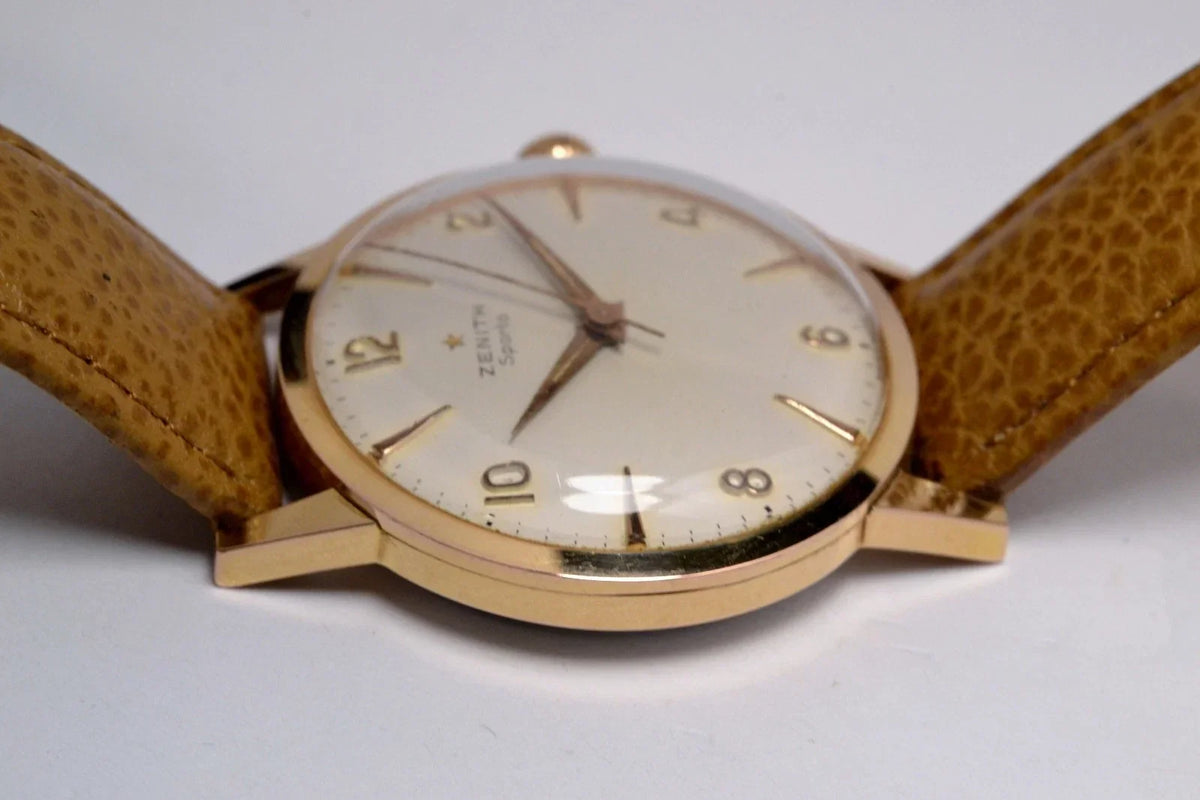 ZENITH SPORTO WATCH NEAR MINT VINTAGE 1960 SWISS WATCH