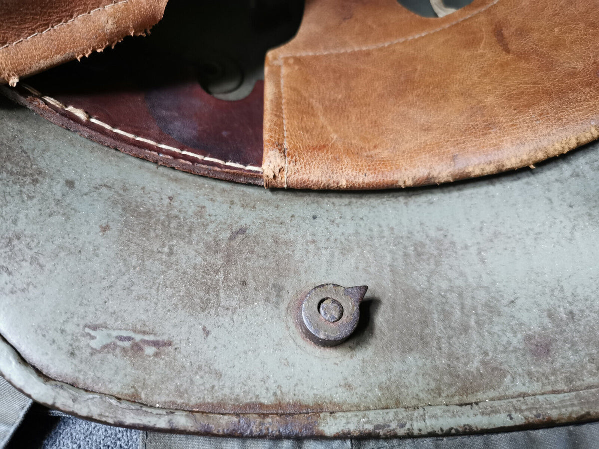 Original German M16 steel helmet 1