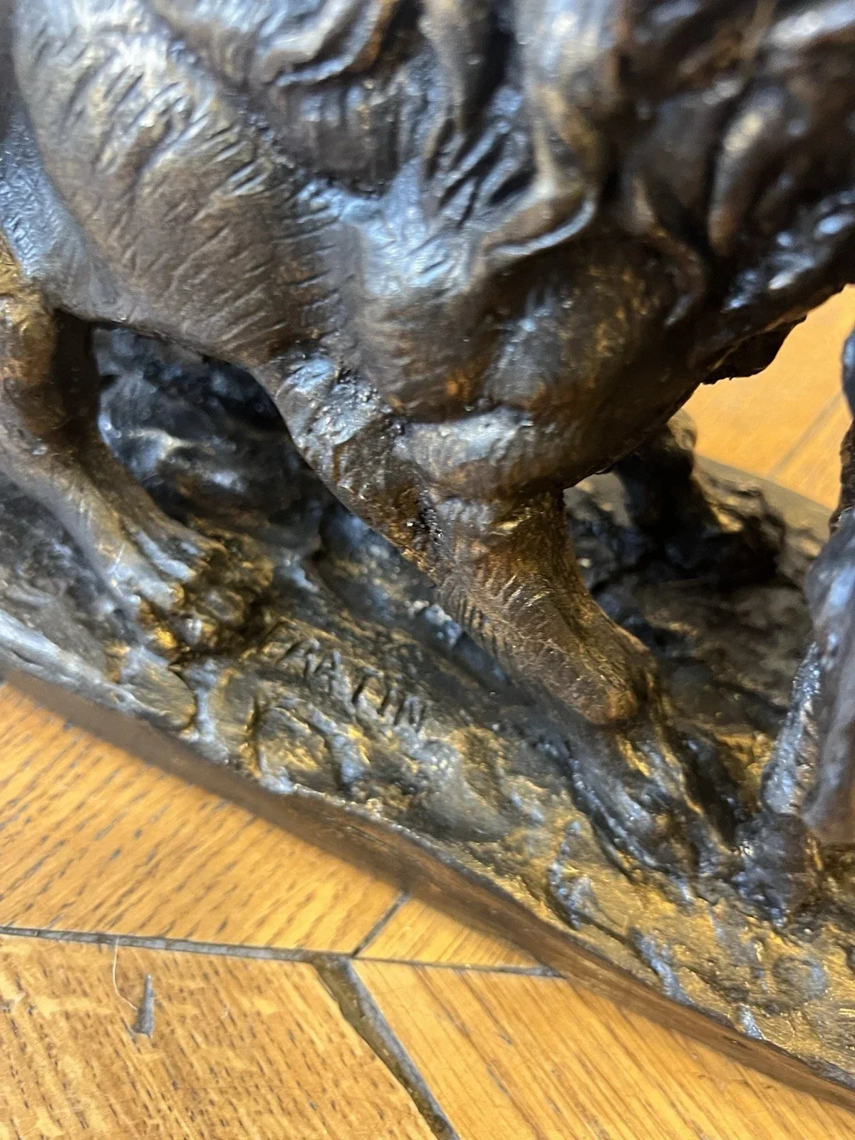 19th-century bronze signed Fratin – Lion bringing down a wild boar – Animal sculpture