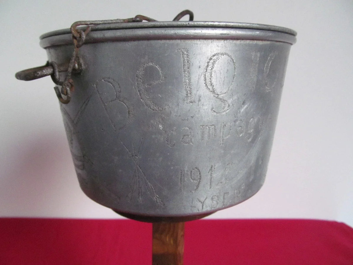 Engraved mess tin French soldier medic trench art WWI Yser poilu Adrian