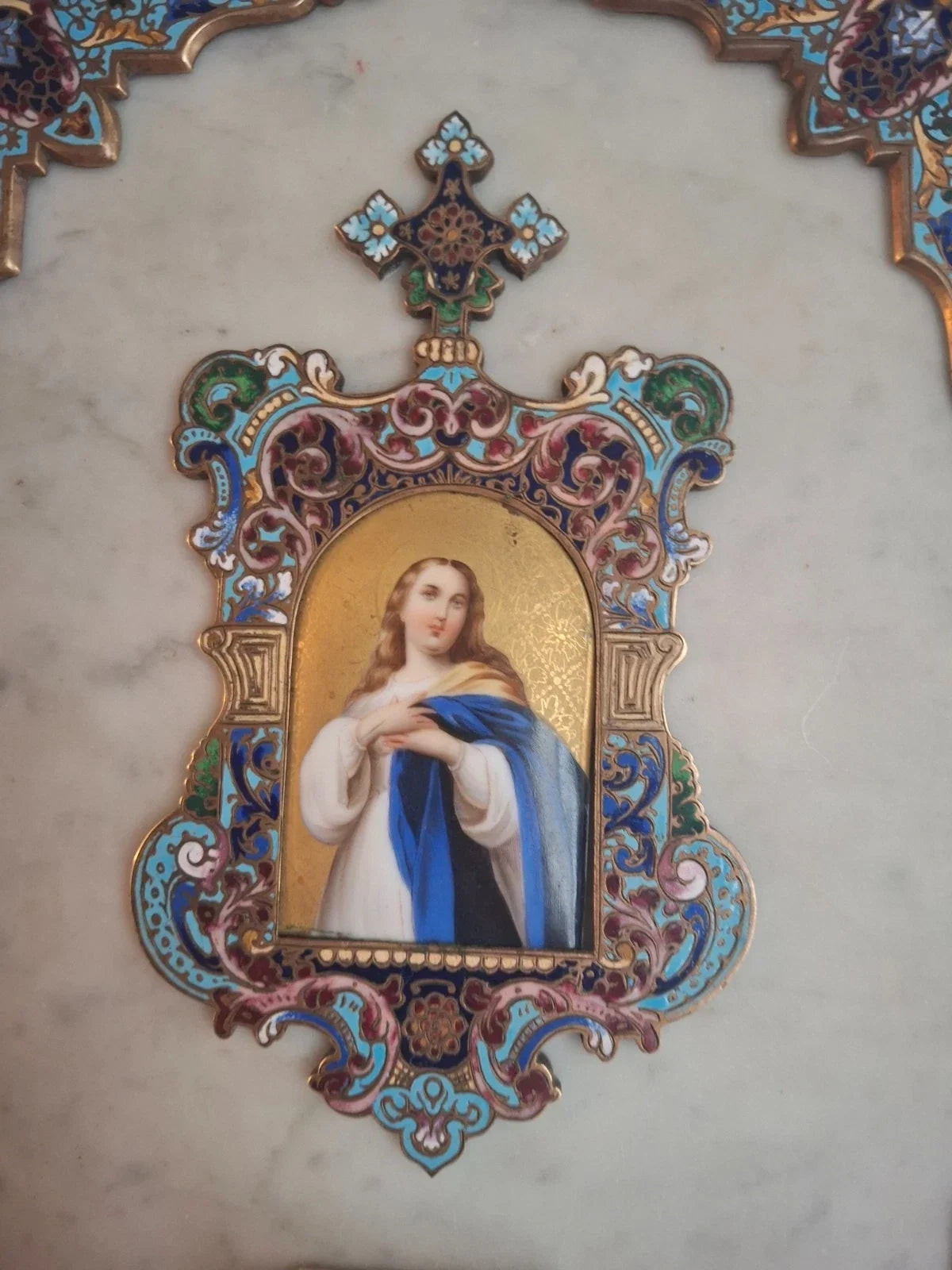19th-century wall-mounted holy water stoup in marble, gilded bronze, and cloisonné enamel
