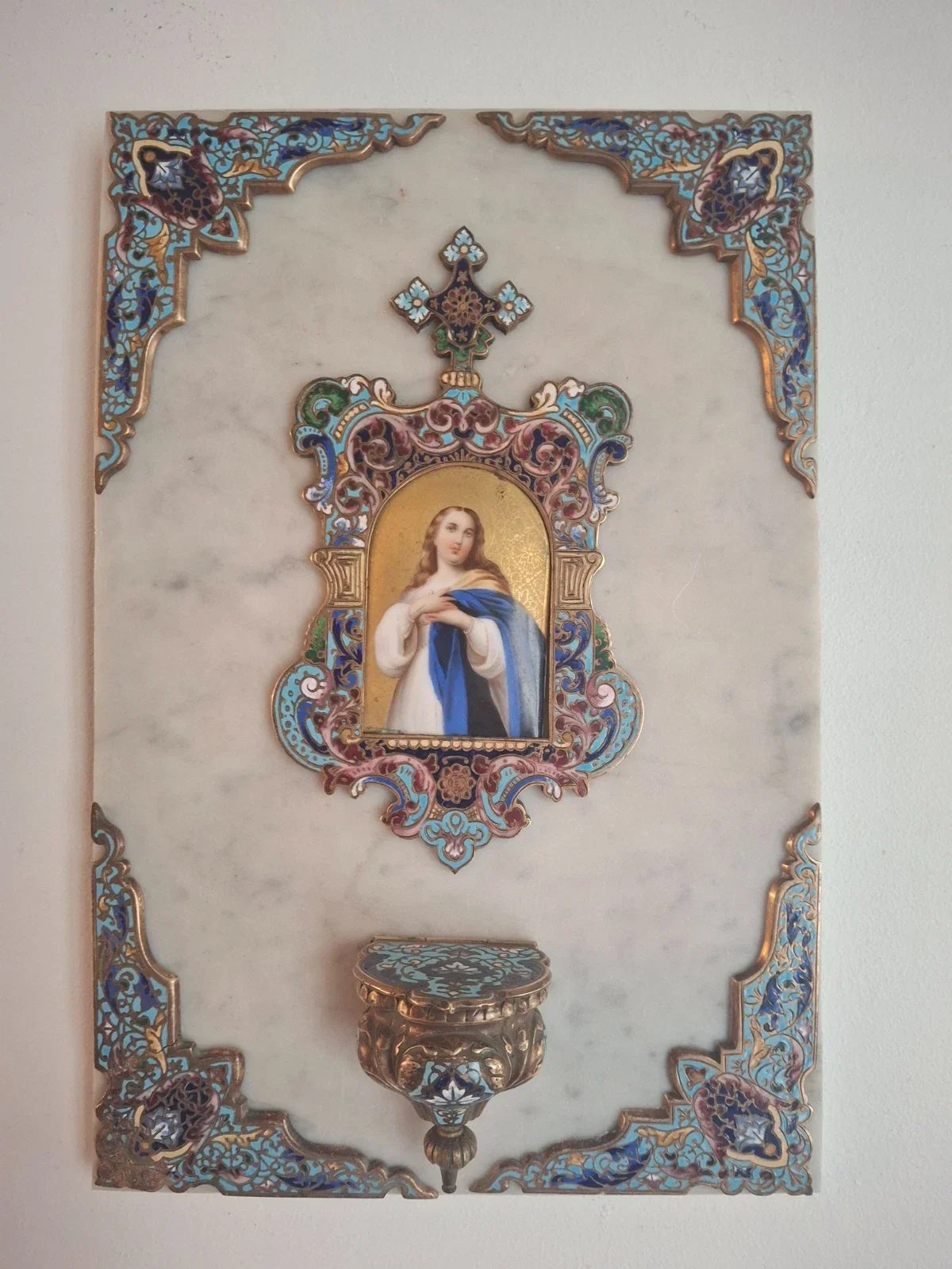 19th-century wall-mounted holy water stoup in marble, gilded bronze, and cloisonné enamel