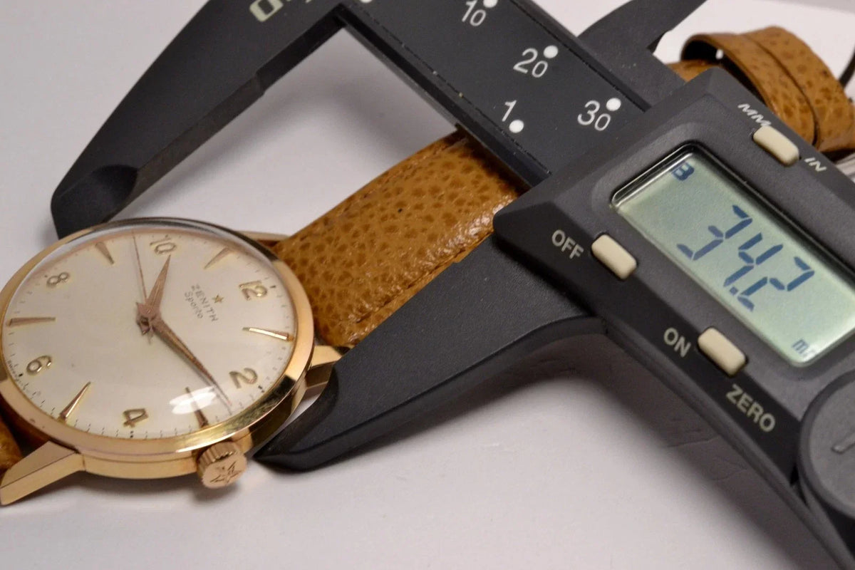 ZENITH SPORTO WATCH NEAR MINT VINTAGE 1960 SWISS WATCH