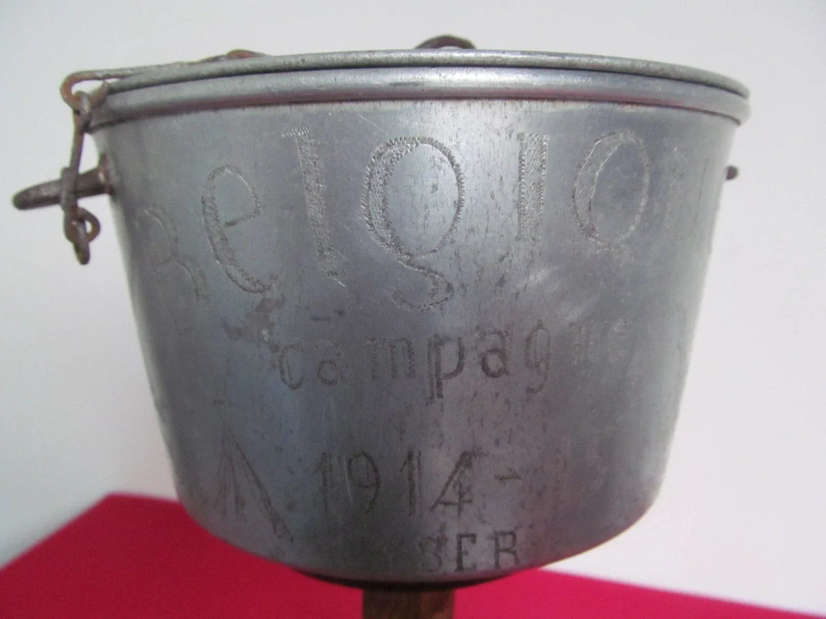 Engraved mess tin French soldier medic trench art WWI Yser poilu Adrian
