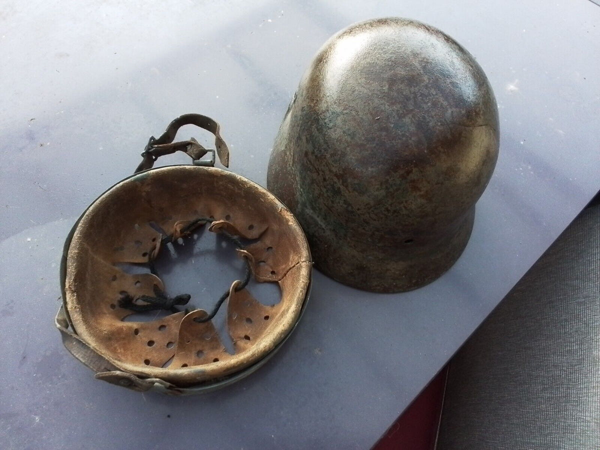 WW2 German helmet 1940 size 64
