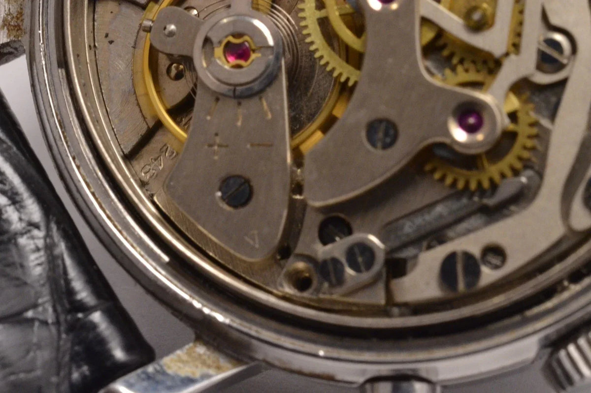 VINTAGE 1960S SWISS MOGADOR CHRONOGRAPH WATCH STAINLESS STEEL LANDERON