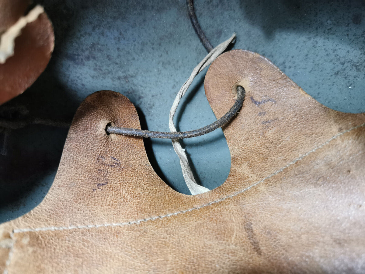 Original German M16 steel helmet 1