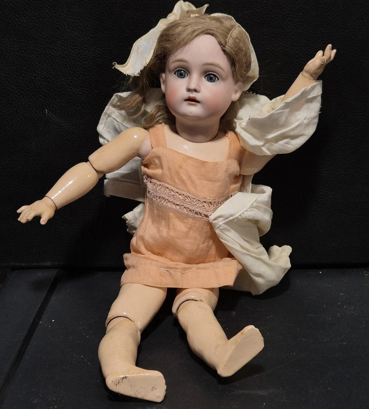 Magnifique petite poupée allemande ancienne biscuit superbe état 174 germany
