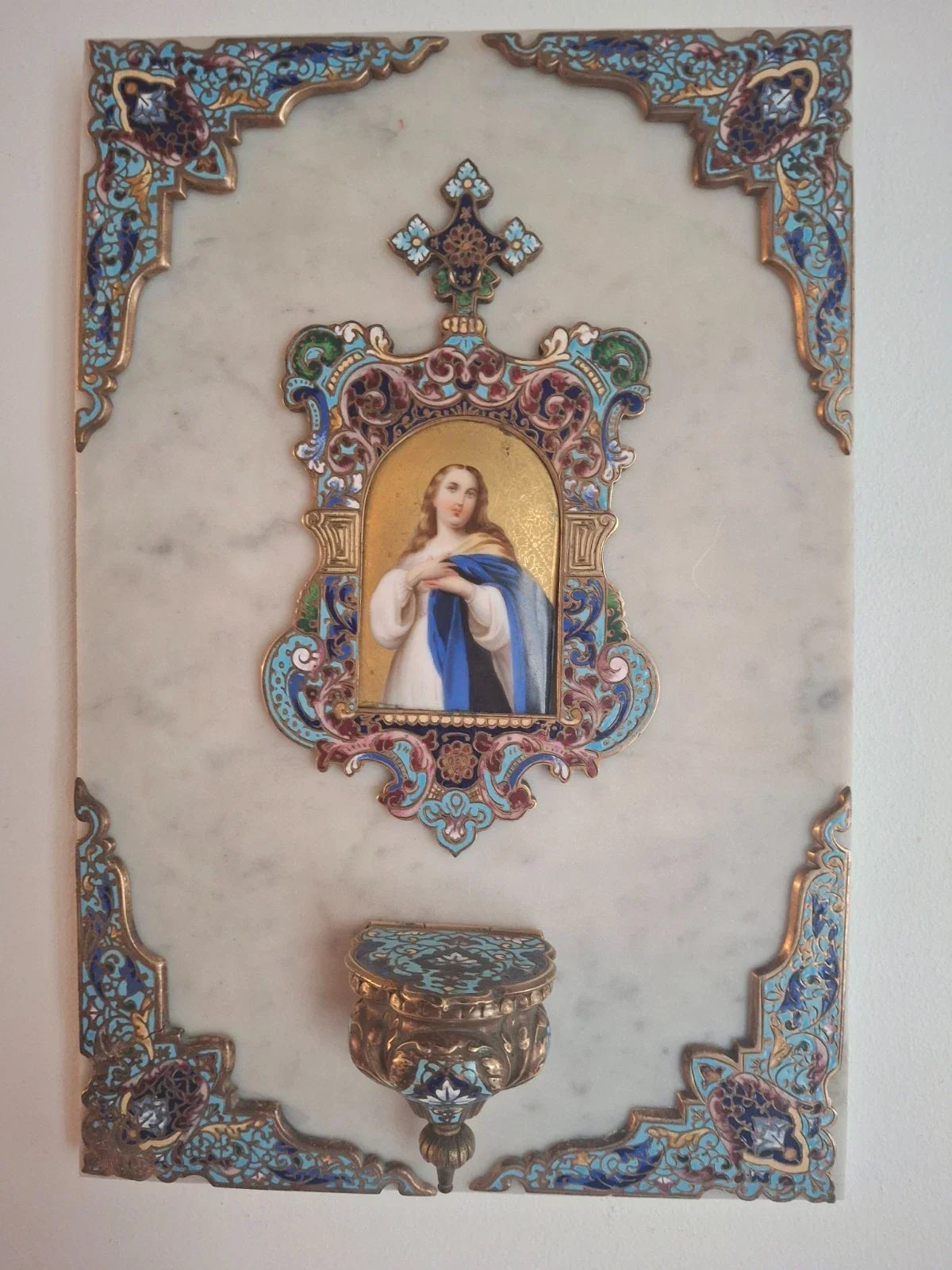 19th-century wall-mounted holy water stoup in marble, gilded bronze, and cloisonné enamel
