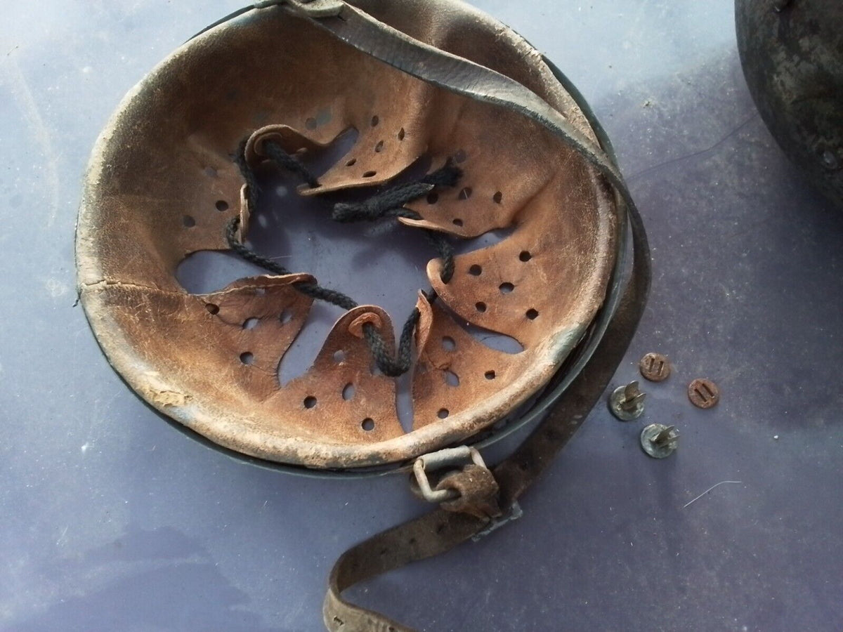 WW2 German helmet 1940 size 64