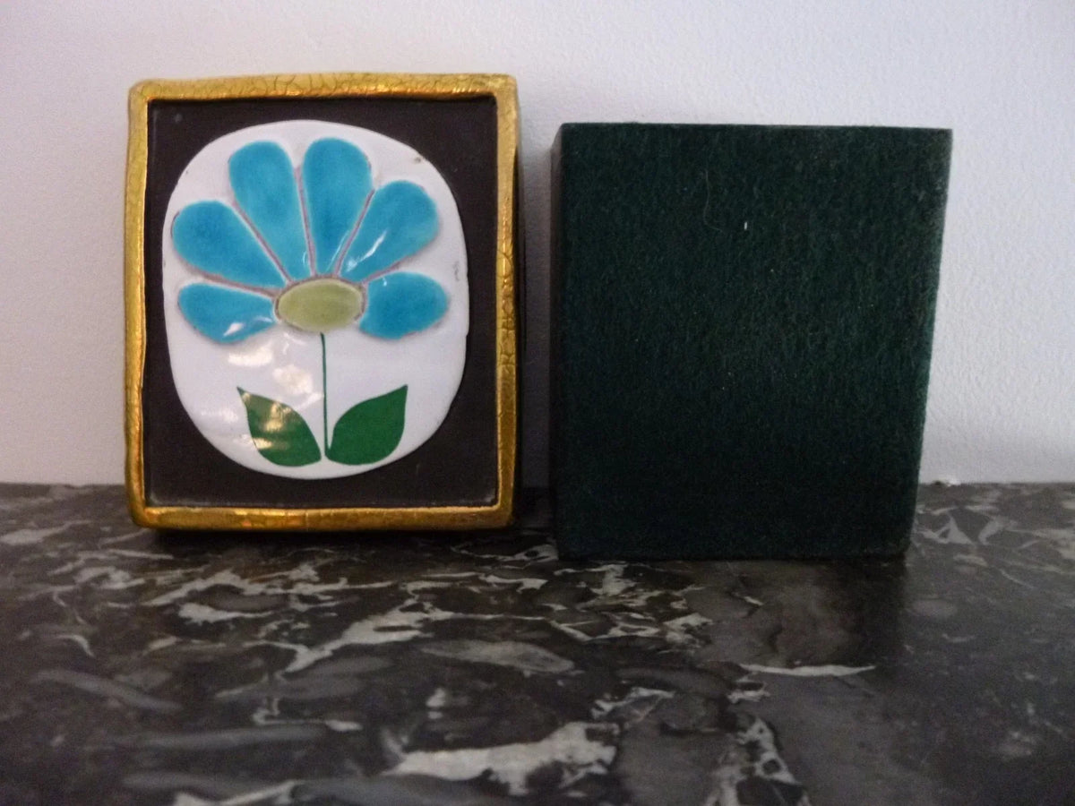 Beautiful Mithé Espelt enamelled gilt ceramic jewelry box, 1970s, Lembo era