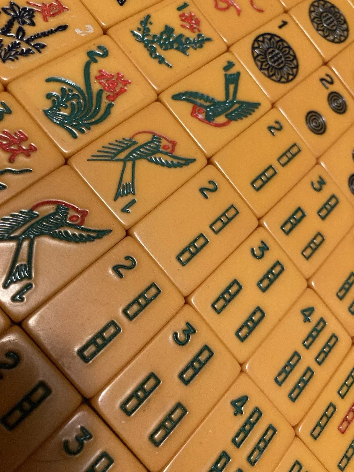 Vintage 1930s bakelite tiles, 152 pieces, late 1938, Macy brand
