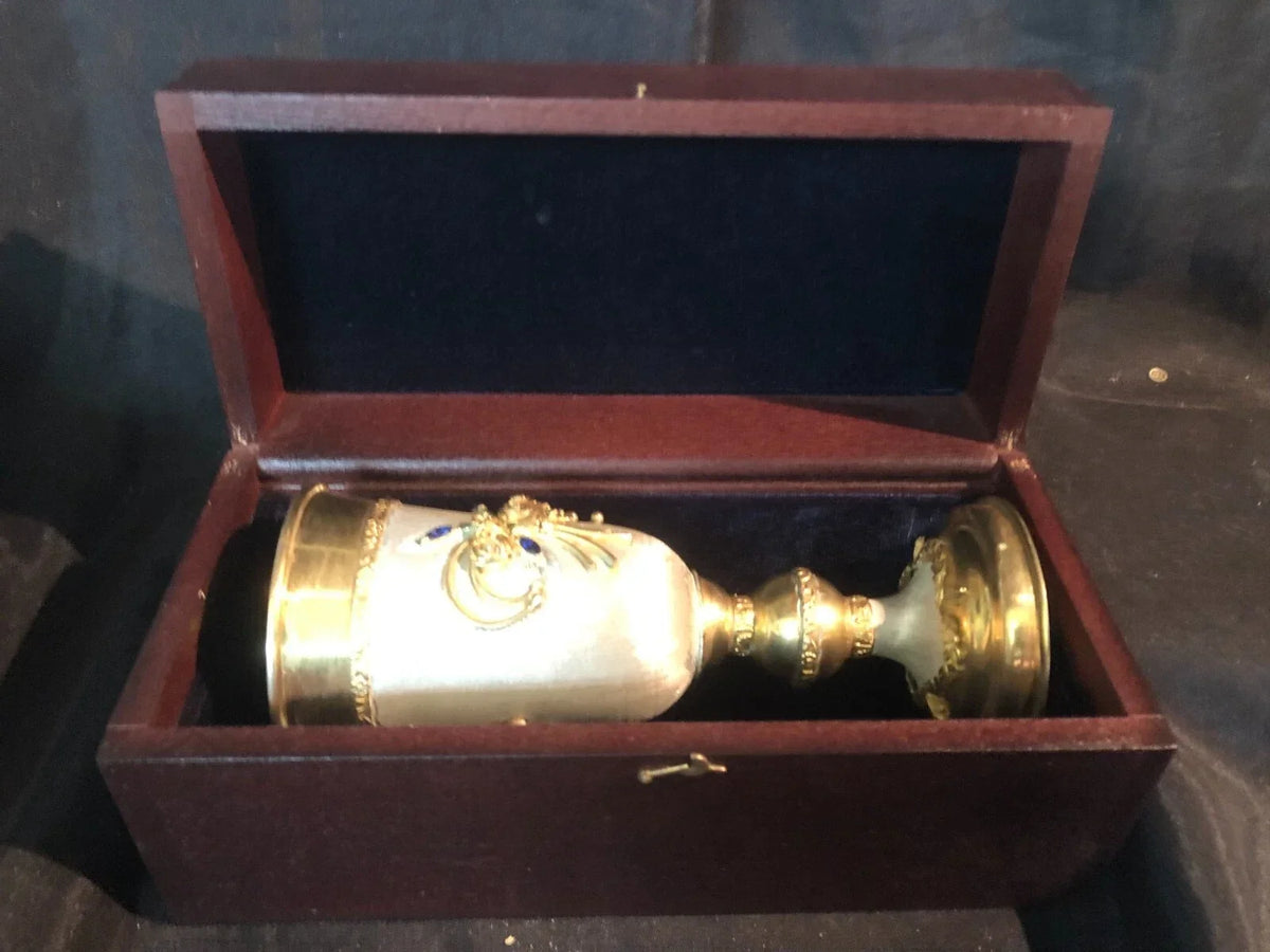 ciborium glass chalice silver-gilt precious stone