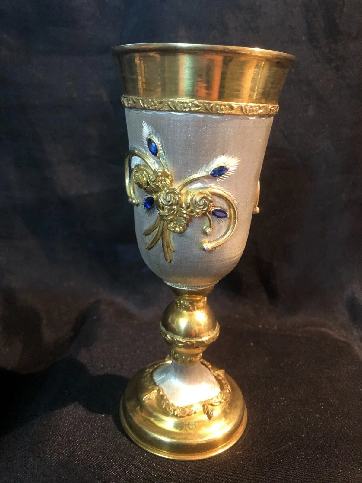 ciborium glass chalice silver-gilt precious stone