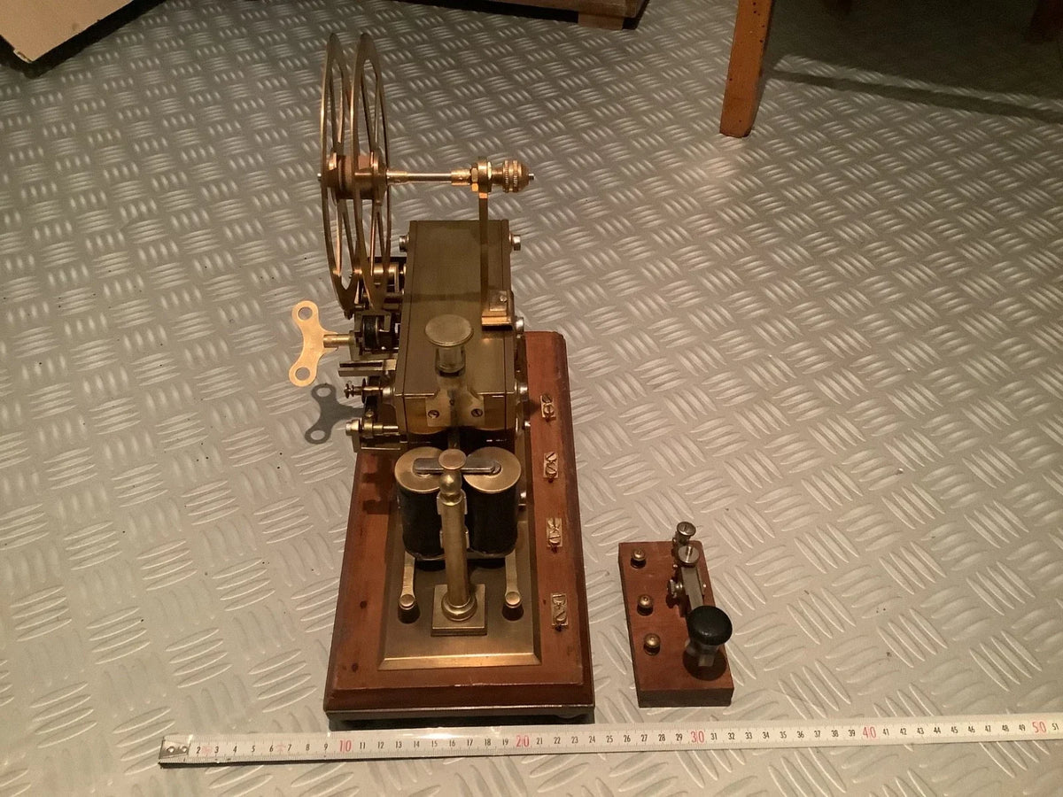 Vintage radio set