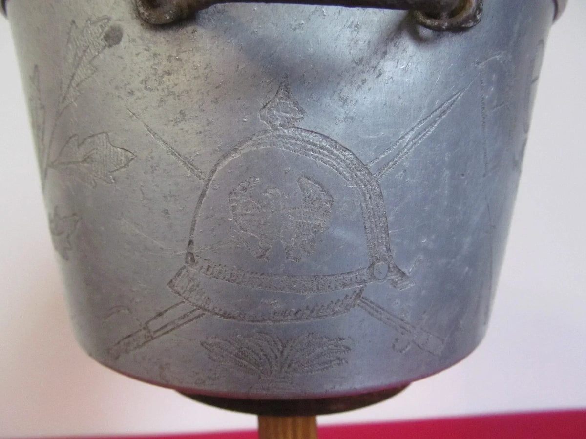 Engraved mess tin French soldier medic trench art WWI Yser poilu Adrian
