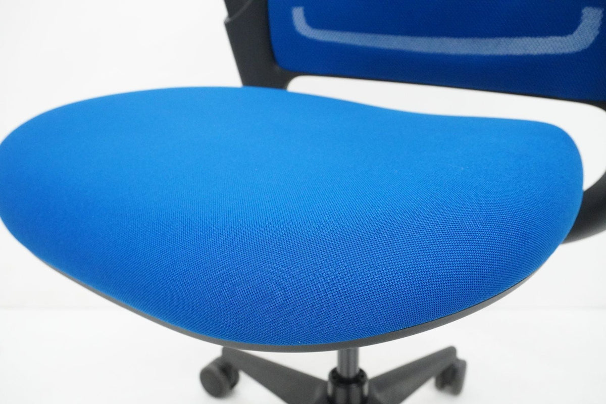 Steelcase Series 1 - Ergonomic swivel office chair with mesh back