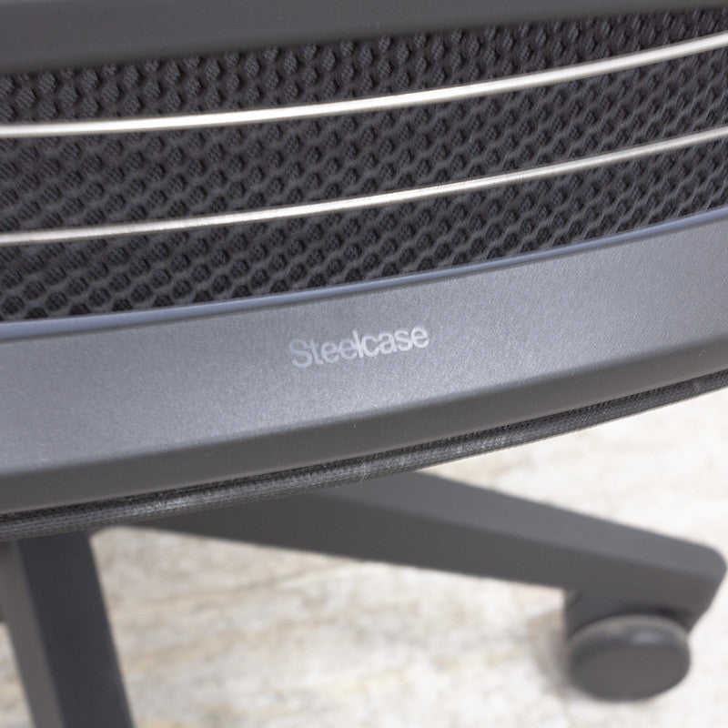 Steelcase Think V1 Grey 3D + Headrest