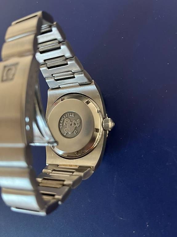 Omega Seamaster watch with 300 Hz high-frequency electronic movement
