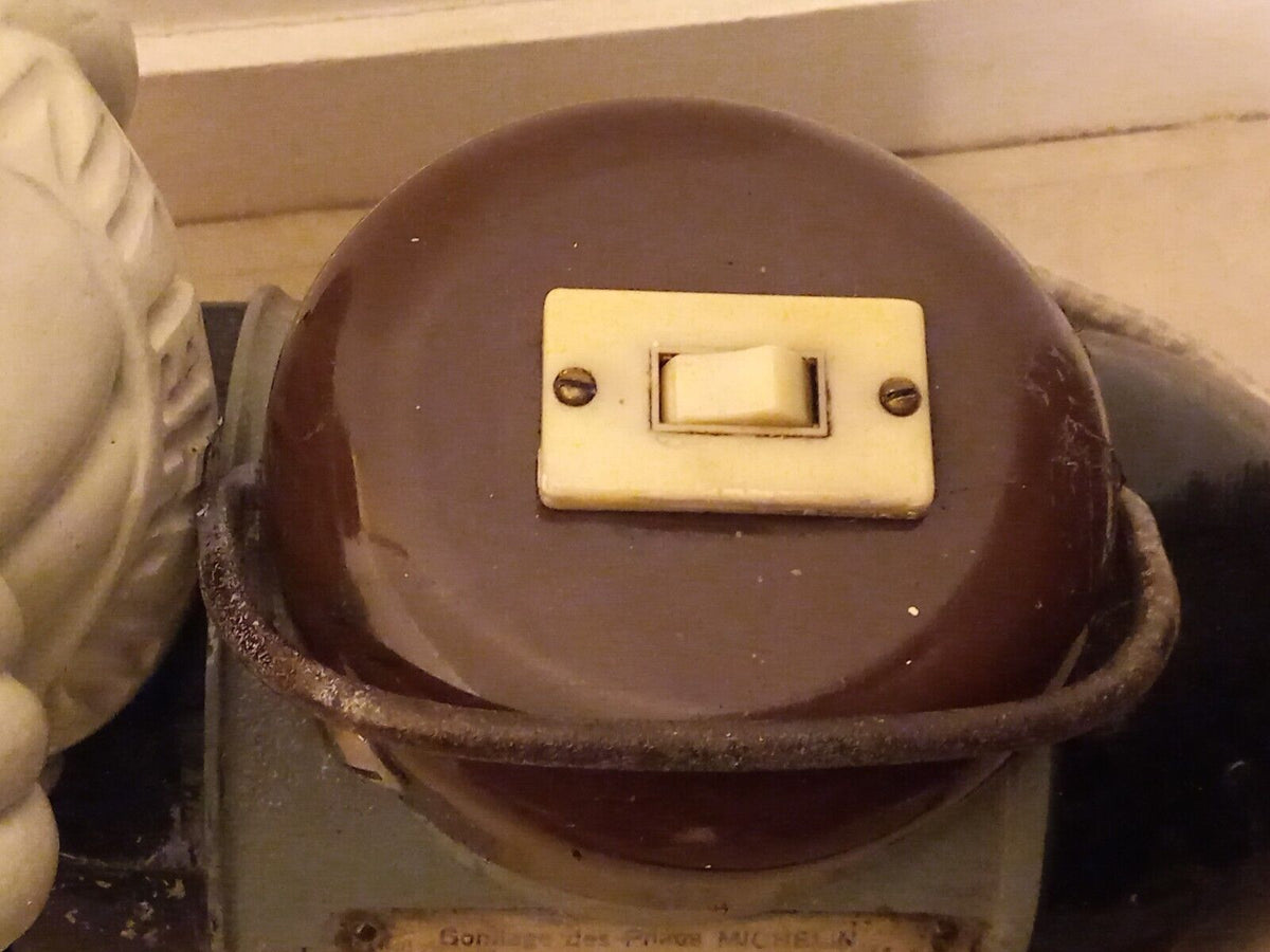 Vintage Michelin BIBENDUM tire inflator